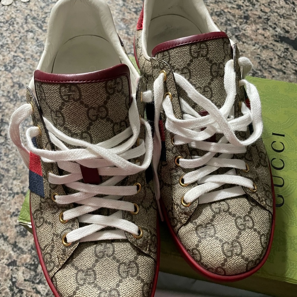 Gucci Men's Ace Supreme Low Top Size 8G/9US  (Retail $750)